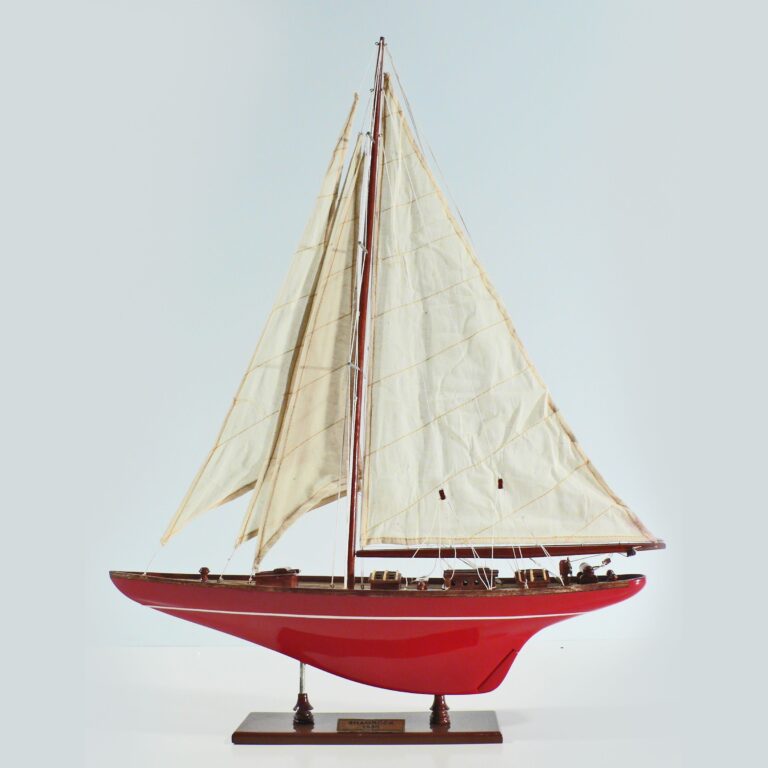 Modelo artesanal de barco de vela de la Shamrock
