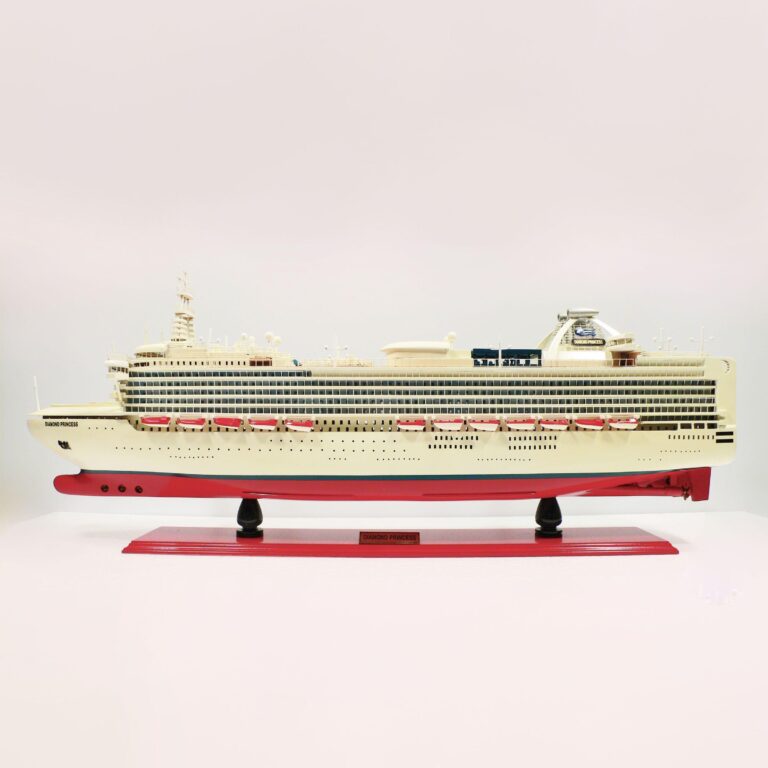 Modelo de crucero hecho a mano de madera de la Diamond Princess