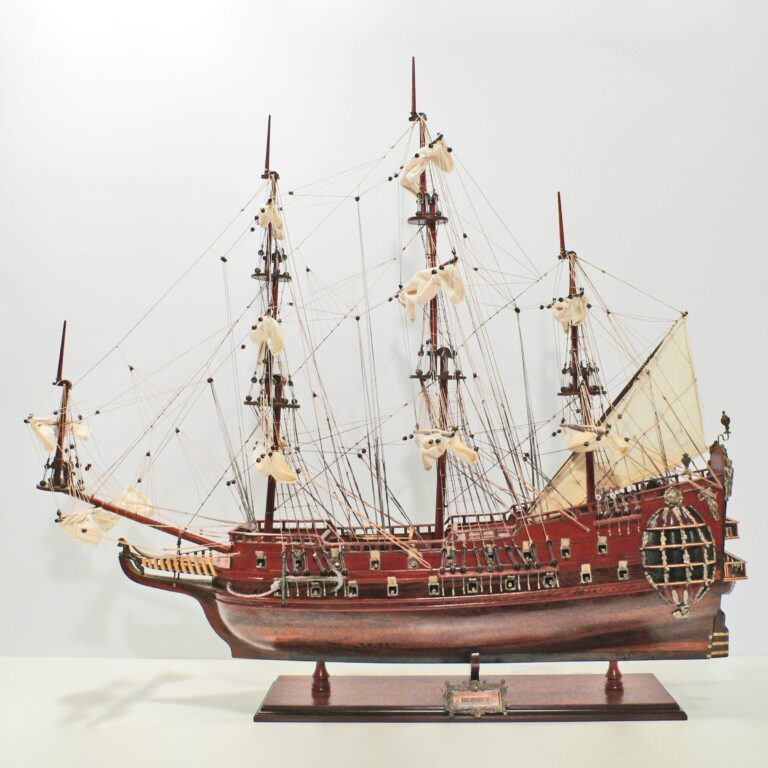 Un modelo de velero histórico hecho a mano de la Fairfax