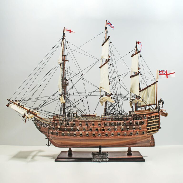 Un modelo de velero histórico hecho a mano de la HMS Victory