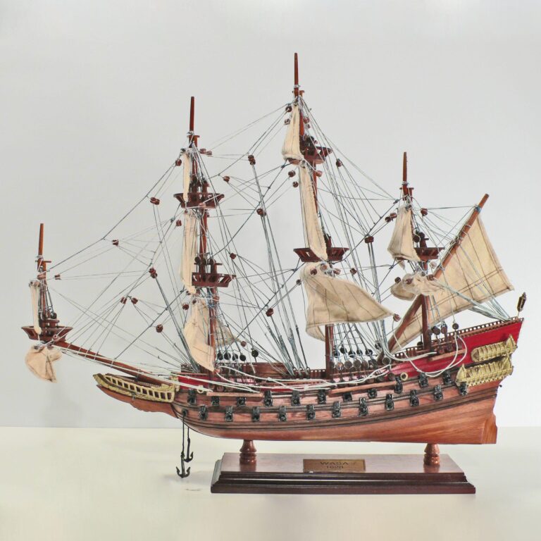 Un modelo de velero histórico hecho a mano de la Wasa